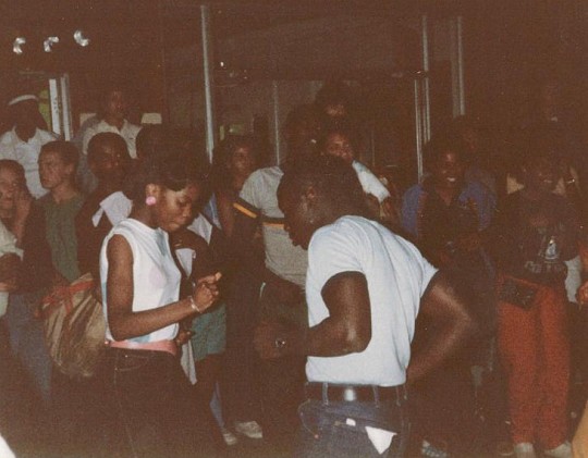 Kim Sailor gettin' her boogie o...