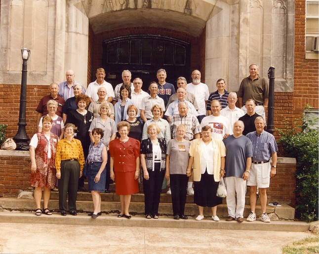 Class Picture - 40th Reunion - 2001