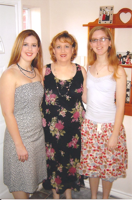 Angela and her girls