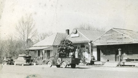 Royal Pinkard's general store 1955, photo by Nik Epanchin