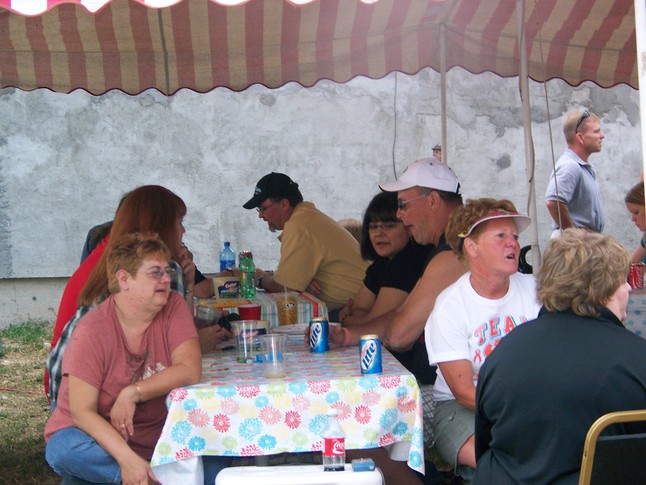 Tammie Droddy, Bill Neu, Betty Eureste, Kevin Brunz, Sue Brunz, Todd Tinsley, Lisa Becker, 