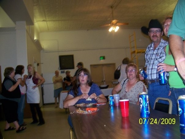 Bobbi Thomas Debus & Tammie Droddy & John Droddy