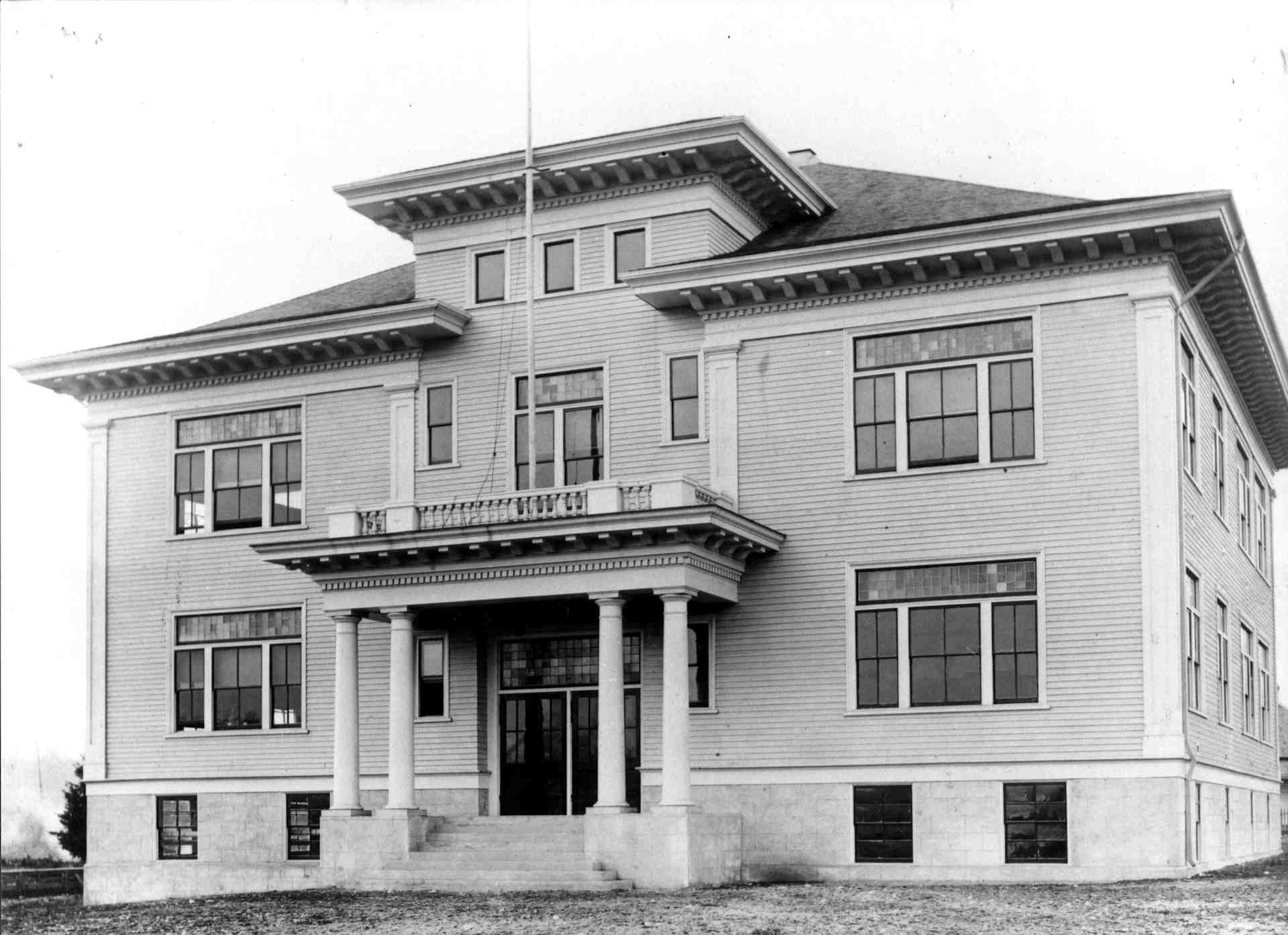 1907 school