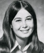 Teresa Brooks (Faris)